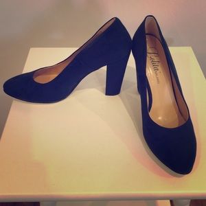 Navy suede pumps size 38